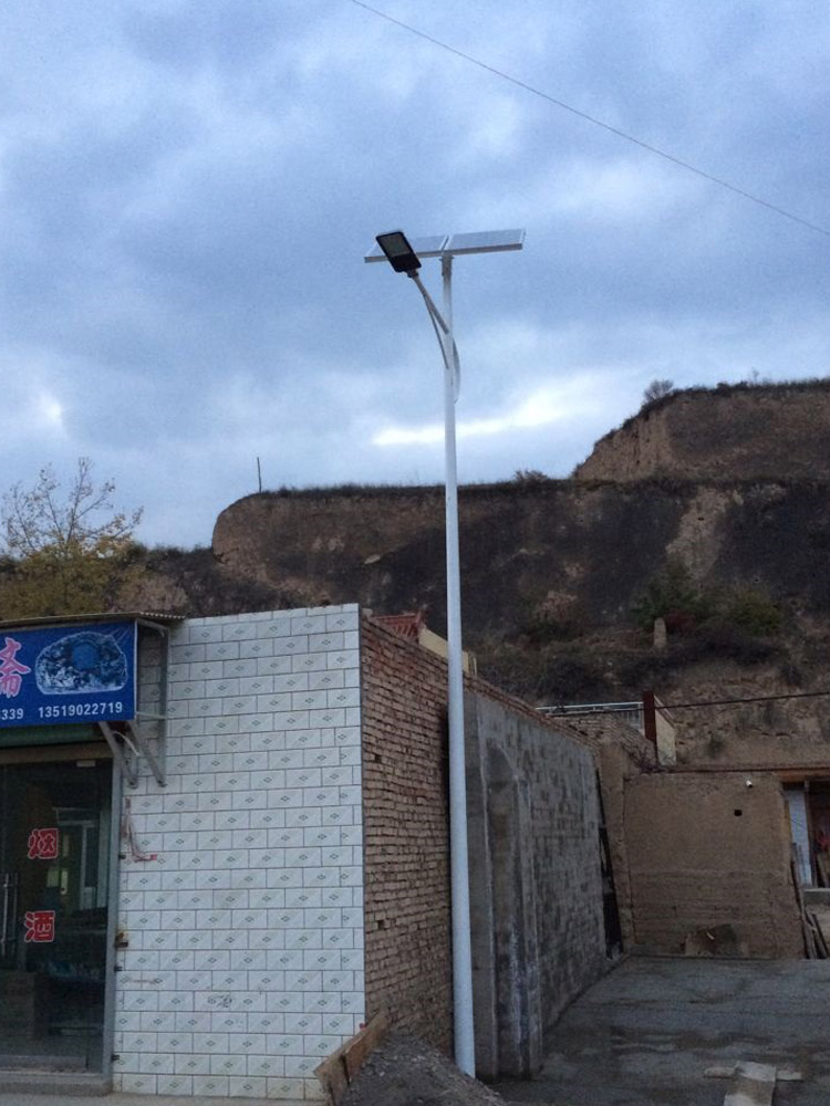 農(nóng)村太陽能路燈廠家 農(nóng)村太陽能路燈廠家