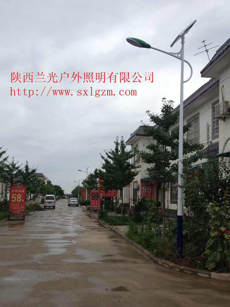 農(nóng)村太陽能路燈價格 農(nóng)村太陽能路燈價格